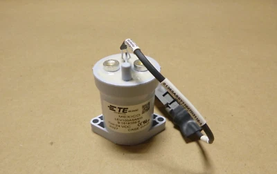 Relé TYCO TE Connectivity 9-1618389-8 LEV100A5ANG Kilovac SPST-NO 24VDC 100A Foto 1 de 4