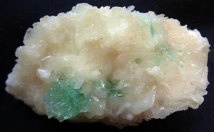 GREEN APOPHYLLITE CRYSTALS ON STILBITE BASE MATRIX MINERALS SPECIMENS - Picture 1 of 3