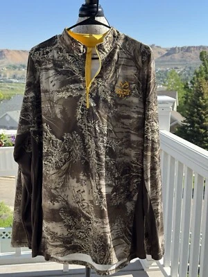 REALTREE MEN'S FRONT 1/2 ZIP CAMO SHIRT, SZ 2XL, (50-52), VERY NICE CLEAN SHAPE - Image 1 of 4