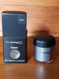 MAC Pigmento PLATEADO Nuevo Difícil de Encontrar Raro 26 OZ/7.5 g Brillo Brillo Sombra de Ojos Nuevo en Caja - Imagen 1 de 5