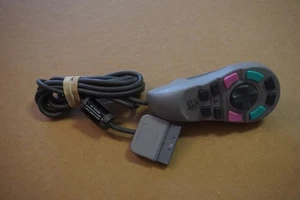 Controlador con una mano ASCII Grip Pad (Sony Playstation 1 PS1) probado - Imagen 1 de 3