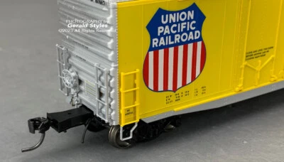 HO InterMountain 45636-05 50’ PS-1 DD Boxcar w/Cushion Underframe UP #167936 - Image 1 of 4