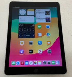 Apple iPad 5th Gen 9.7" (32GB Storage - Space Gray - MP2F2LL/A) - Picture 1 of 8