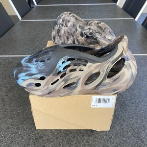 Adidas Yeezy Foam Runner RNNR (US8) MX Cinder - Picture 1 of 2