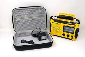 Kaito KA500 Voyager Solar Crank Emergency Weather Alert Radio Bundle with Case - Picture 1 of 8
