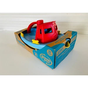 NUEVO REMOLCADOR DE AGUA S.S. Green Toys rojo azul y amarillo 6 meses + reciclado sin BPA - Imagen 1 de 6