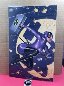 Catwoman #61 2024 1:50 David Nakayama Virgin Variant Cover - Picture 1 of 4
