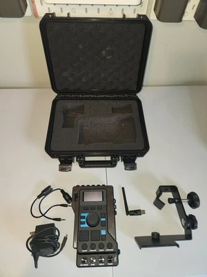 Reproductor de audio y video multipista M-Live B.Beat 128 GB con bolsa rígida, bolígrafo M, alicate Foto 1 de 4