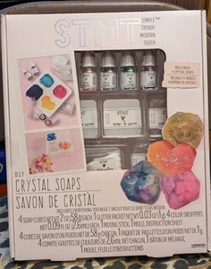 STMT D.I.Y CRYST SOAPS Mix & Mold Crafts New 4 Crystal Siaps, Glitter. Brand New - Picture 1 of 2