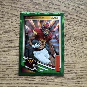 Austin Ekeler 2025 Score Green Parallel /415 Washington Commanders Panini - Bild 1 von 6