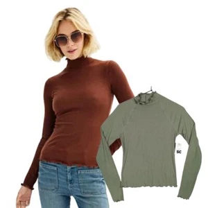 Juniors' SO Long Sleeve Ribbed Mockneck Top Eren Jade Size Large - Picture 1 of 7
