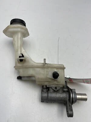 Nissan Rogue 2015-2020 conjunto de cilindro maestro de freno construido en Estados Unidos OEM 460104CU0A Foto 1 de 4