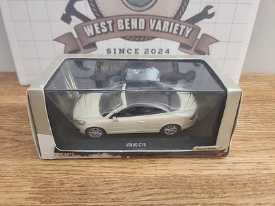 New Motorart 1/43 Volvo C70 Red Convertable Diecast Model Car in Box - Image 1 of 4