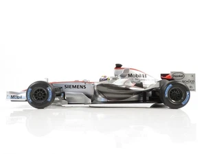 1:18 Hot Wheels McLaren MP4/21 n.4 Montoya B543 - Foto 1 di 8