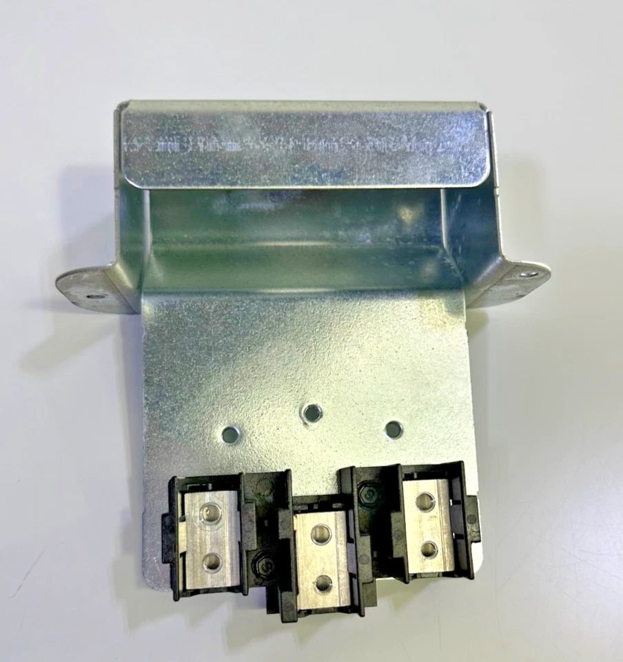 BLOCK TERMINAL  WB17X38438 & TERMINAL BLOCK MOUNT WB34X29565 (JB645DKBWW) - Image 1 of 4