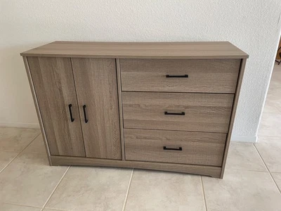 OAK CABINET DRESSER - IKEA STYLE STORAGE - EXCELLENT COND - COLLEGE DORM BEDROOM - Image 1 of 4