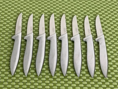 Cuchillos para carne Carvel Hall CVH14 acero inoxidable 8 cubiertos satinados EE. UU. - 8 1/8" Foto 1 de 4