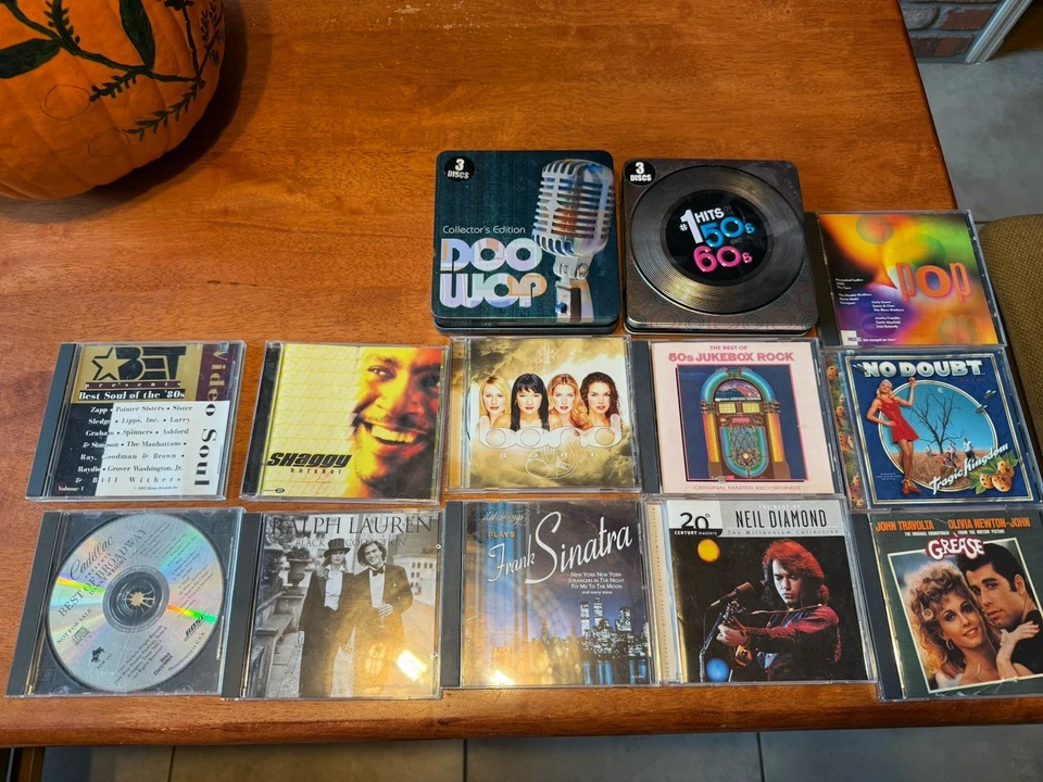 Lot of 14 CDs Shaggy No Doubt Sinatra Neil Diamond Doo Wop 50s 60s Soul Pop - Image 1 of 4