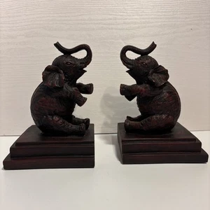 Unusual SITTING TRUNK UP RESIN ELEPHANT BOOKEND or DOOR STOP - Picture 1 of 11