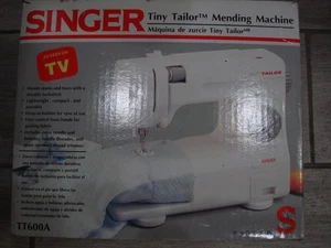 NUEVA Máquina de Coser Singer Tiny Tailor Repending TT600A Blanca Pequeña Compacta - Imagen 1 de 5