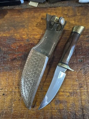 Cuchillo de caza deportivo vintage Browning modelo 4018 con funda ¡Bonito! Foto 1 de 4