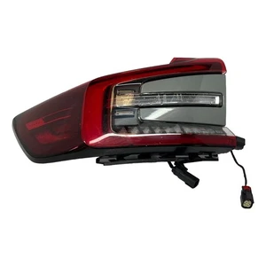 VOLVO C40 TAIL LIGHT LOWER REAR LEFT SIDE LH 2022-2024 32365666 - Picture 1 of 15