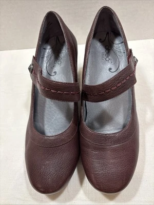 Abeo Pro System 鞋 ~ 女式 7 1/2 Rebels。  Mary Jane ~ 勃艮第色 — 第 1/4 张图片