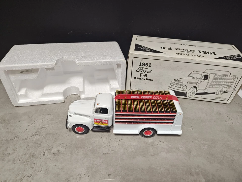 First Gear Royal Crown Cola 1951 Ford Bottlers Truck 1/34 Diecast Model 1993 NIB - Image 1 of 4