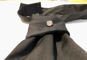 Cravatta cravattino elegante sartoriale con punto luce apertura a strappo - Foto 1 di 12
