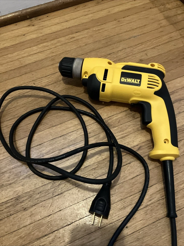 Taladro eléctrico delantero/reverso Dewalt DWD110 3/8 Foto 1 de 4