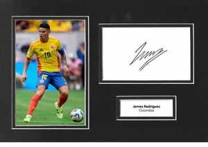 James Rodríguez Firmado 12x8 Foto Exhibición Colombia Memorabilia Autógrafo Certificado de Autenticidad - Imagen 1 de 1