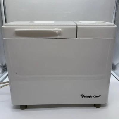 Magic Chef Breadmaker CBM-310 Tested And Working Digital Bread Machine - Image 1 of 4