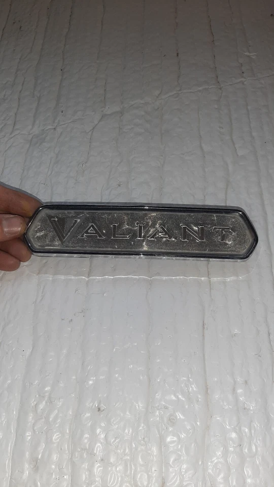 Plymouth Valiant Hood Emblem 1962 1964 2276297 1963 Foto 1 de 4
