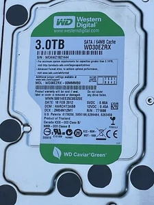 Western Digital 3.0 TB SATA 3.5 Hard Drive WD Caviar Green WD30EZRX - Picture 1 of 6