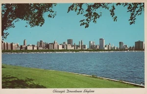 Chicago’s Downtown Skyline From Park Illinois IL Postcard 13955a - Picture 1 of 8
