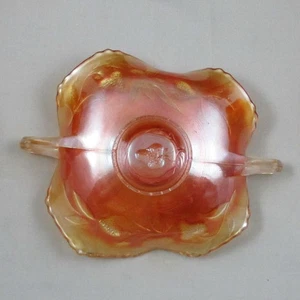 FENTON STRAWBERRY MARIGOLD CARNIVAL GLASS SQUARE BONBON STRAWBERRY IN BASE - Picture 1 of 5