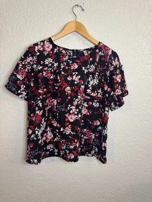 Blusa de mujer Xilaration estampado floral talla grande Foto 1 de 4