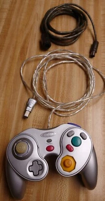 VINTAGE INTEC NINTENDO GAMECUBE SILVER CONTROLLER NR BONUS CORD EXTENDER WORKS - Image 1 of 4