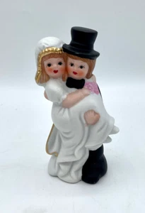 Sombrero de copa vintage de 4" de pelo marrón bisque de cerámica para adorno de pastel de boda de novia y novio - Imagen 1 de 5