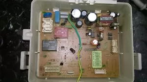 Riparazione scheda frigorifero WHIRLPOOL cod. 461952399392 APOLLO W10176288 - Foto 1 di 1