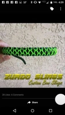 Eslinga de muñeca personalizada negra y verde neón Foto 1 de 2