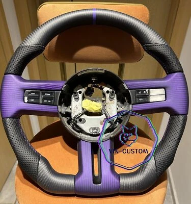 Volante Ford Mustang GT 2014 años mate fibra de carbono con cuero BK  Foto 1 de 4