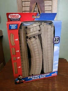 2009 Thomas & Friends Trackmaster  "STRAIGHT & CURVED TRACK PACK" - Picture 1 of 2
