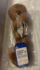 Nuevo en Paquete Bucilla 3 capas 4 oz Hank Persian Crewel hilo de lana a prueba de polillas marrón 191 (18-101) - Imagen 1 de 7