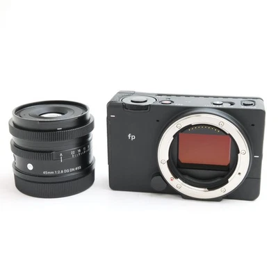 SIGMA fp + Contemporary 45mm F2.8 DG DN Lens Kit #312 - Image 1 of 4