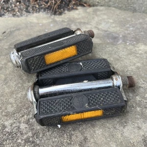 VINTAGE 1970’s era RALEIGH CHOPPER BIKE PEDALS - Picture 1 of 13