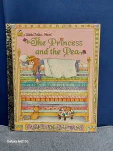 THE PRINCESS AND THE PEA - Little Golden Book  - A Children's Fairytale - Imagen 1 de 2