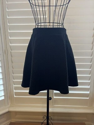  H&M Small - Black waffle skater skirt - Very Good Condition - Image 1 of 4