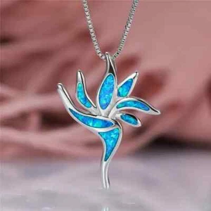 Beautiful Sparkling Blue Opalite Flower Pendant & 18" Necklace! FREE SHIP IN USA - Picture 1 of 2