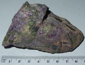 Stichtite in Serpenine South African Mineral specimen - 85x55x50mm 199g #stit8 - Picture 1 of 3